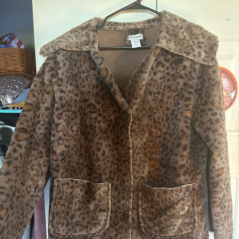 Davi and Dani cheetah print jacket
